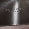 Bolso de mano Bottega Veneta Roma en cuero intrecciato marrón - Detail D3 thumbnail