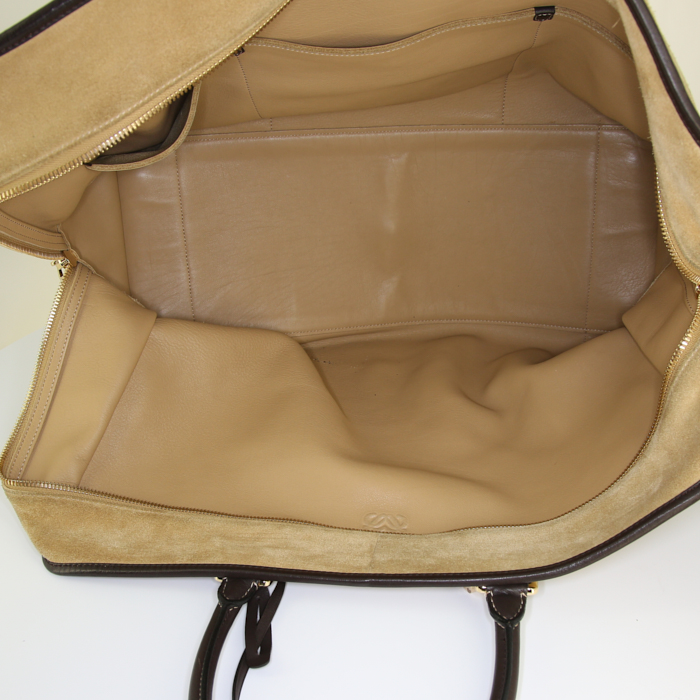 Sac de week end Loewe Amazona en daim beige et marron-foncé - Detail D2