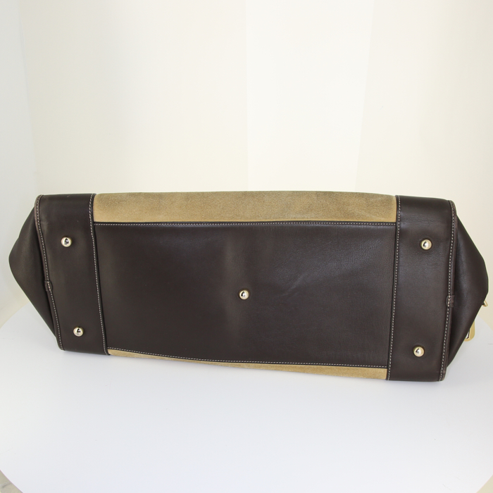 Sac de week end Loewe Amazona en daim beige et marron-foncé - Detail D4