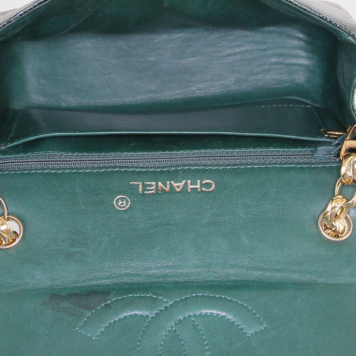 Sac bandoulière Chanel Mini Timeless en lézard vert - Detail D2