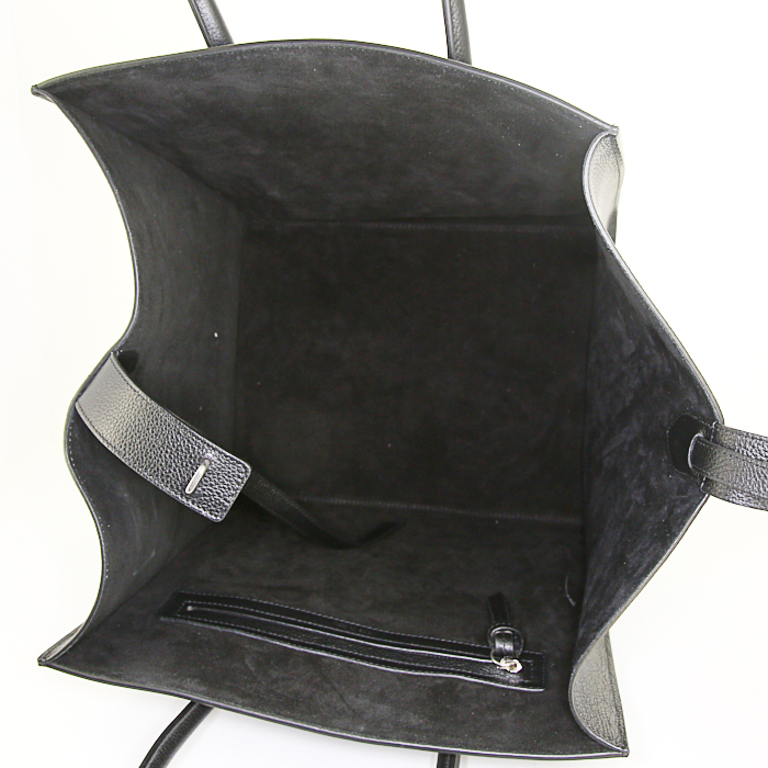 Bolso de mano Celine Phantom en cuero granulado negro - Detail D2