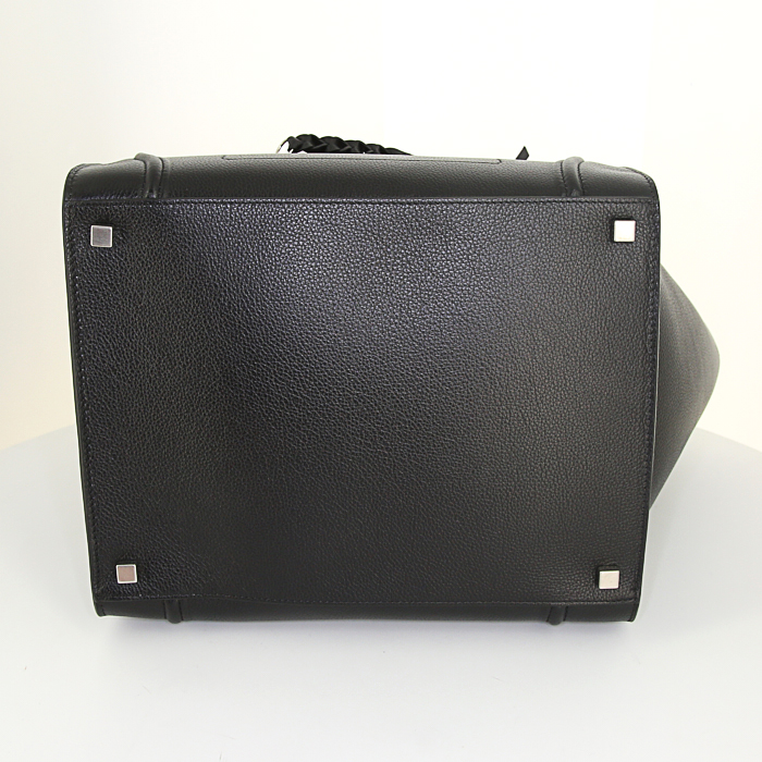 Bolso de mano Celine Phantom en cuero granulado negro - Detail D4