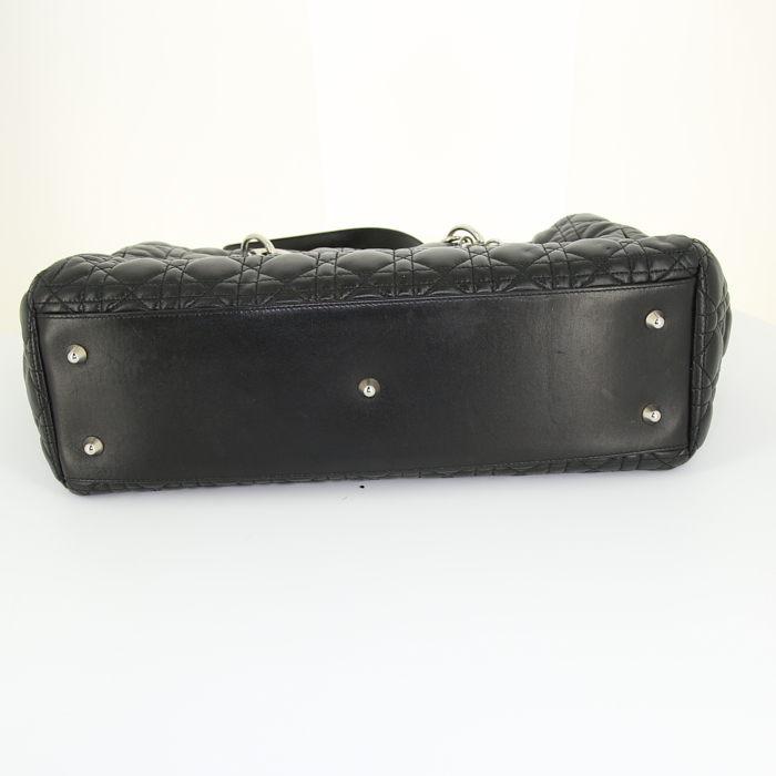 Sac à main Dior en cuir noir - Detail D4