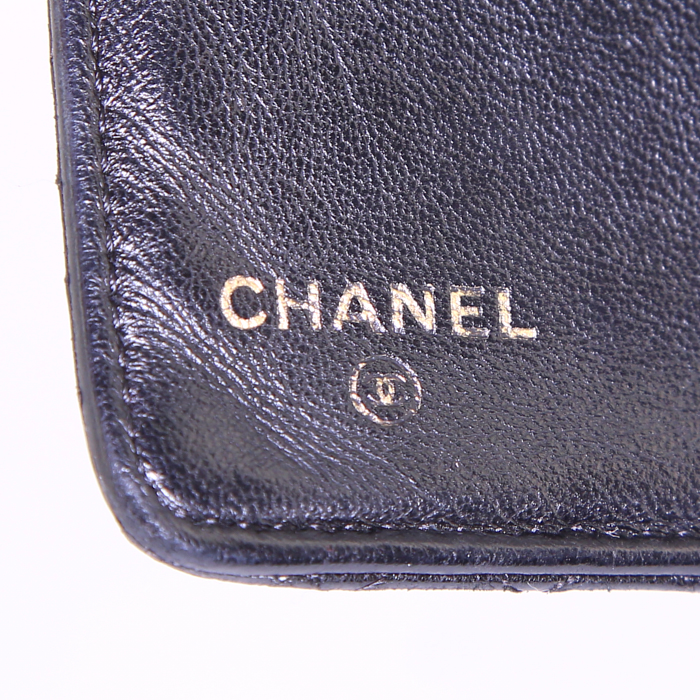 Chanel Camelia - Wallet wallet in black quilted leather - Detail D3