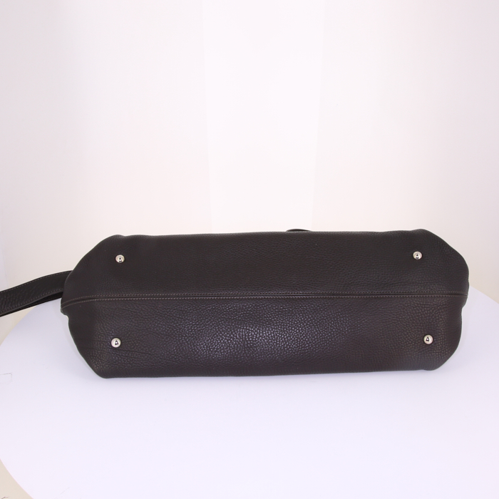 Borsa a tracolla Salvatore Ferragamo Sofia modello grande in pelle martellata marrone scuro - Detail D5