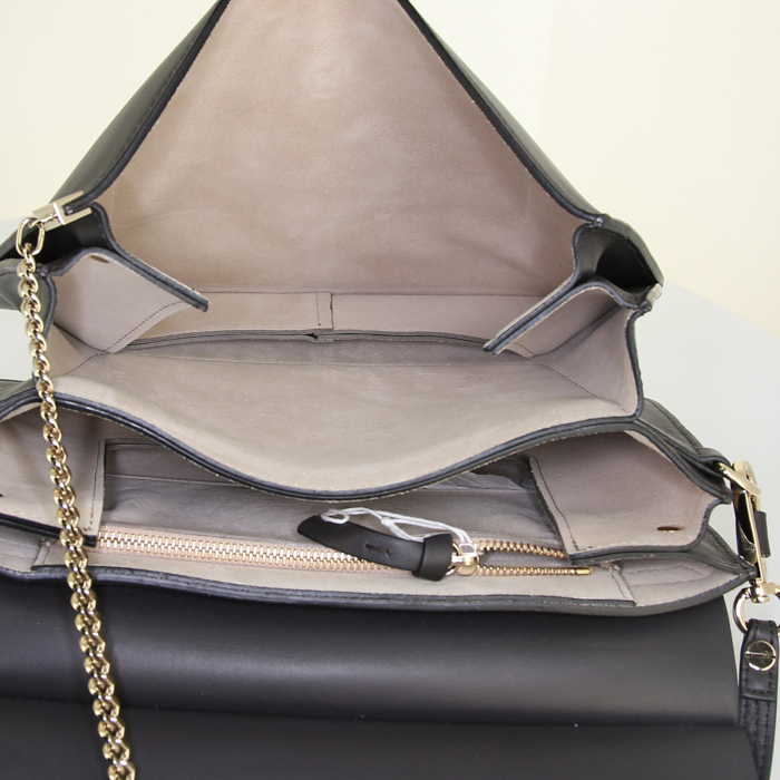 Bolso de mano Chloé Faye en cuero gris antracita y ante gris - Detail D2