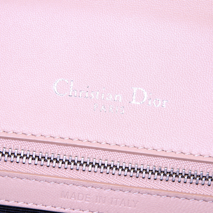 Dior Diorama shoulder bag in beige leather - Detail D4