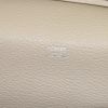 Borsa bisaccia Hermes Jypsiere modello piccolo in pelle togo etoupe - Detail D4 thumbnail