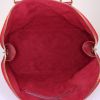 Bolso de mano Louis Vuitton Alma en cuero Epi rojo - Detail D2 thumbnail