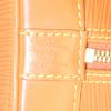 Sac à main Louis Vuitton Alma en cuir épi marron - Detail D3 thumbnail