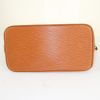 Louis Vuitton Alma handbag in brown epi leather - Detail D5 thumbnail