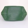 Louis Vuitton petit Noé small model shopping bag in green epi leather - Detail D4 thumbnail