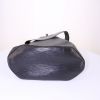 Louis Vuitton Sac d'épaule large model shoulder bag in black epi leather - Detail D4 thumbnail