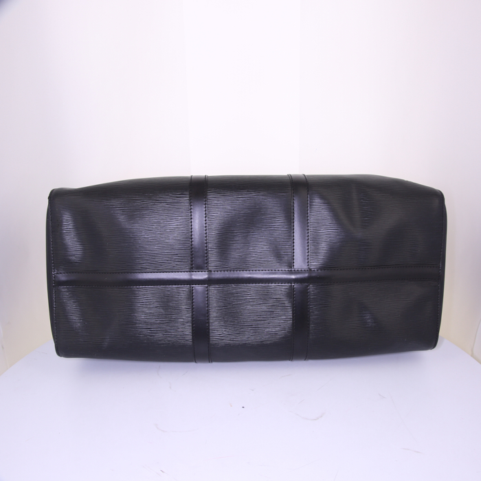 Bolsa de viaje Louis Vuitton Keepall 50 cm en cuero Epi negro - Detail D4