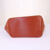 Louis Vuitton Grand Noé large model shopping bag in brown epi leather - Detail D4 thumbnail