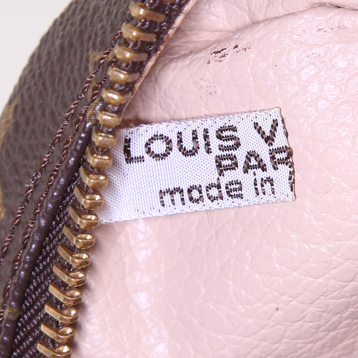 Louis Vuitton Toiletry toilet set in monogram canvas - Detail D3