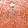 Billetera Louis Vuitton en lona Monogram - Detail D3 thumbnail