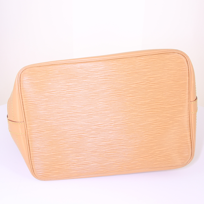 Louis Vuitton Grand Noé large model handbag in beige epi leather - Detail D4