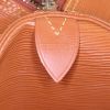 Louis Vuitton Keepall 60 large model travel bag in gold epi leather - Detail D3 thumbnail