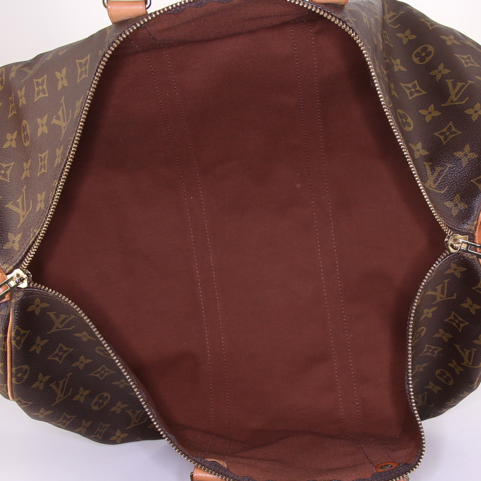 Sac de voyage Louis Vuitton Keepall 55 cm en toile monogram et cuir naturel - Detail D3