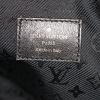 Bolso de mano Louis Vuitton Rivets en cuero negro - Detail D3 thumbnail