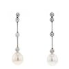 Paire de pendants d'oreilles Chanel Coco à Venise  en or blanc,  perles et diamants - 00pp thumbnail
