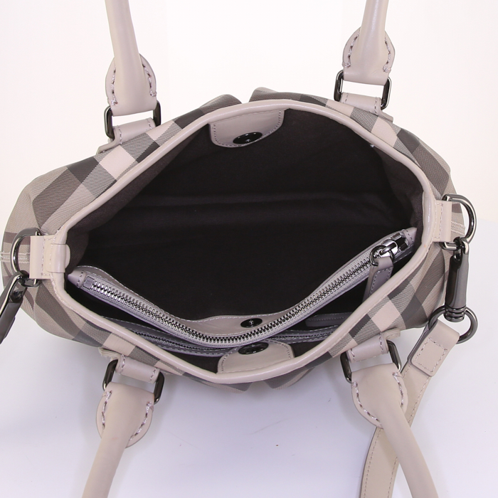 Burberry handbag in beige Haymarket Northfield canvas and beige leather - Detail D3