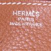 Bolso de mano Hermes Lindy en cuero togo color oro - Detail D3 thumbnail