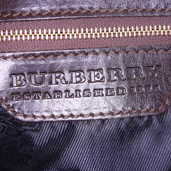 Sac bandoulière Burberry Lowry en cuir marron et cuir vernis marron - Detail D4