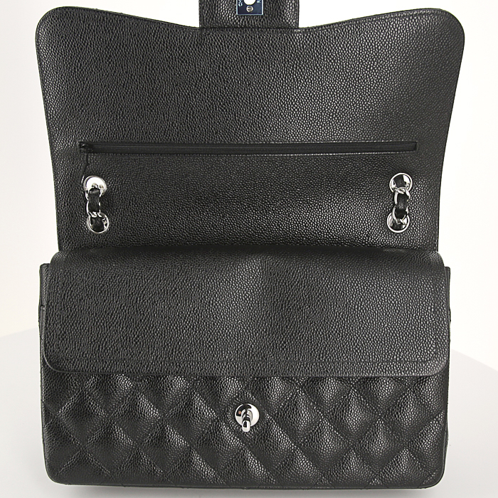 Chanel Timeless jumbo handbag in black quilted grained leather - Detail D5