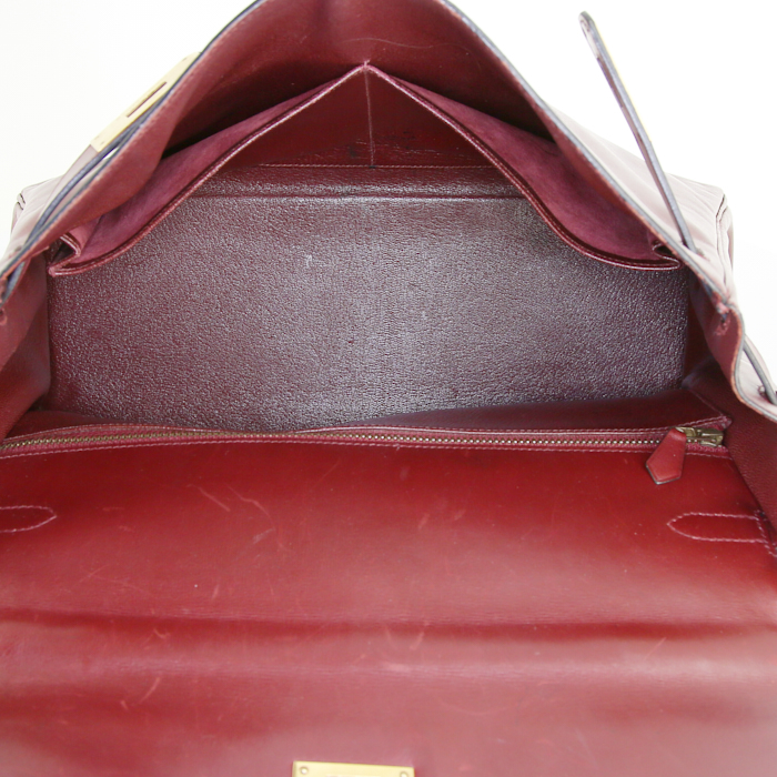 Bolso de mano Hermes Kelly 35 cm en cuero box color burdeos - Detail D3