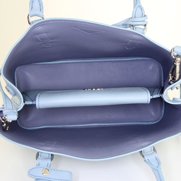 Borsa a tracolla Prada Double modello piccolo in pelle saffiano celeste - Detail D3