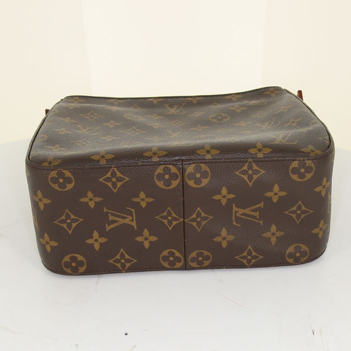 Bolso de mano Louis Vuitton Looping modelo pequeño en lona Monogram marrón y cuero natural - Detail D4