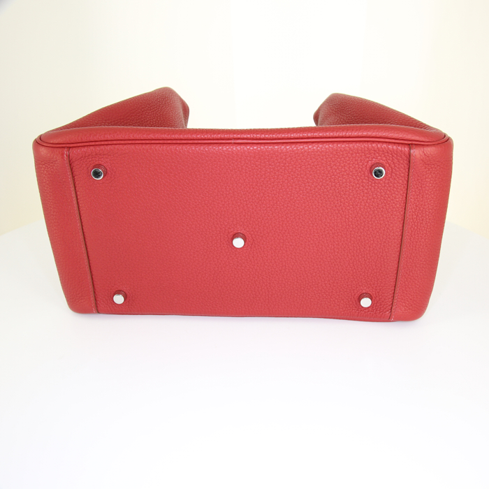 Hermes Lindy 34 cm handbag in red togo leather - Detail D4