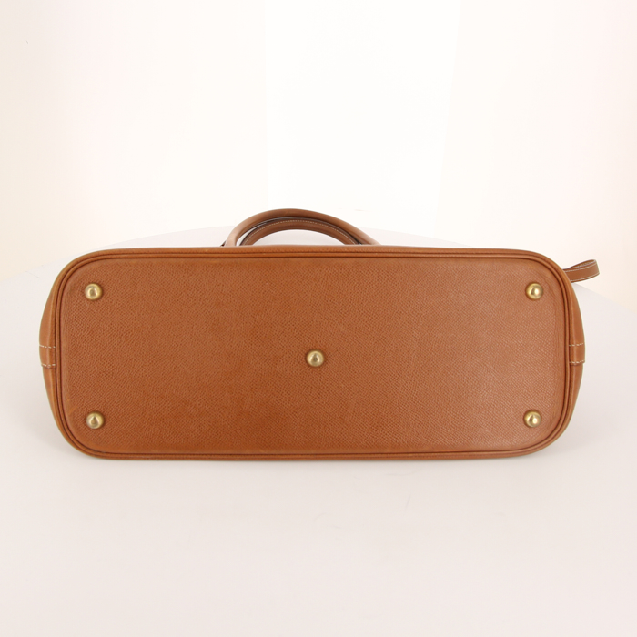 Bolso bandolera Hermes Bolide 30 cm en cuero epsom color oro - Detail D5