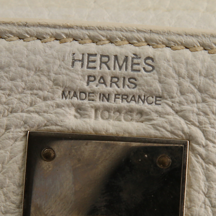 Hermes Kelly 32 cm handbag in beige canvas and off-white leather - Detail D4