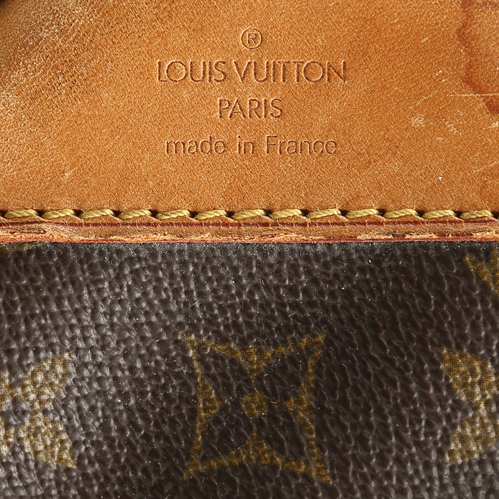Valise Louis Vuitton Satellite en toile monogram et cuir naturel - Detail D3
