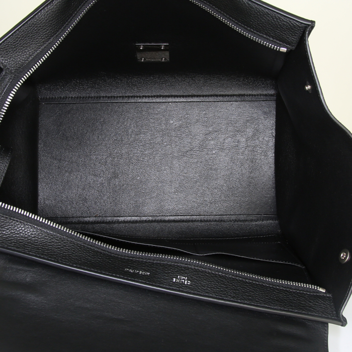 Sac à main Celine Trapeze moyen modèle en cuir grainé noir et daim noir - Detail D3