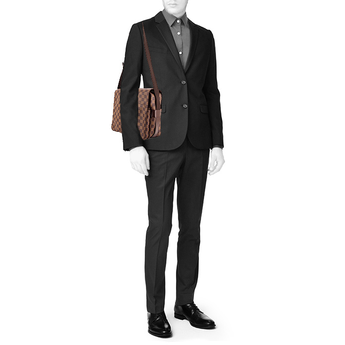 Louis Vuitton Naviglio shoulder bag in ebene damier canvas and brown leather - Detail D1