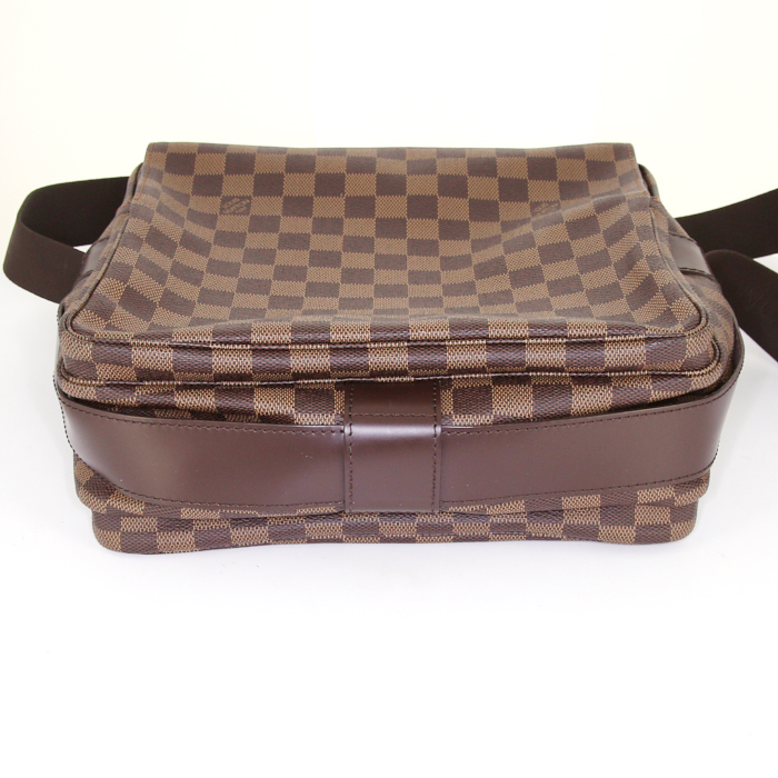 Louis Vuitton Naviglio shoulder bag in ebene damier canvas and brown leather - Detail D4