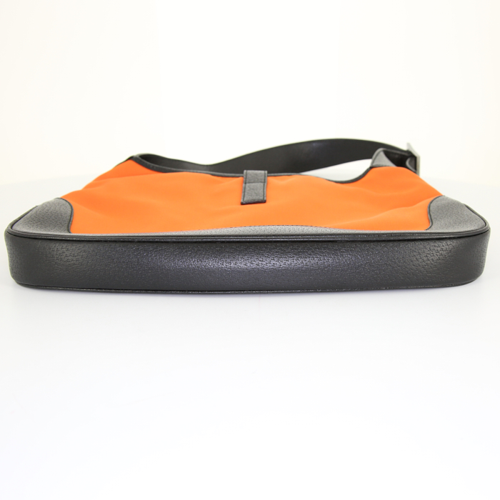 Sac à main Gucci Jackie en toile orange et cuir noir - Detail D4