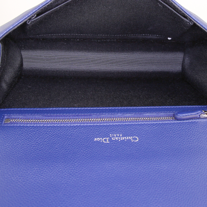 Dior Diorama shoulder bag in royal blue grained leather - Detail D3