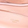 Sac à main Celine Blade en cuir beige-rosé - Detail D3 thumbnail