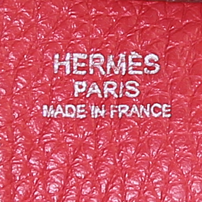 Sac bandoulière Hermes Evelyne moyen modèle en cuir togo rouge - Detail D3
