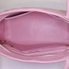 Chanel Medaillon handbag in pink quilted leather - Detail D2 thumbnail