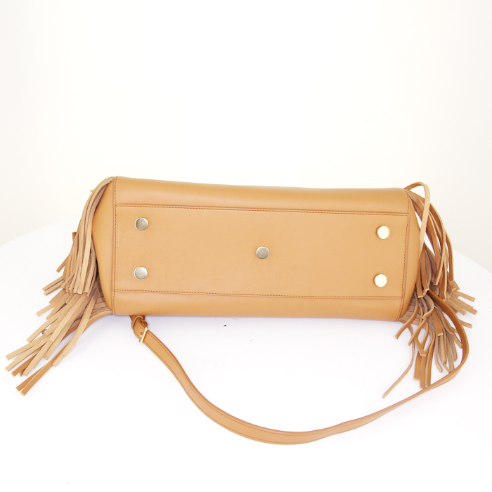 Bolso bandolera Saint Laurent Rive Gauche en cuero color oro - Detail D5