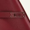 Pochette Hermes Kelly - Pocket Hand en cuir Swift rose-framboise - Detail D4 thumbnail