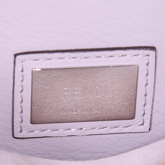 Fendi Peekaboo handbag in grey-beige leather - Detail D4