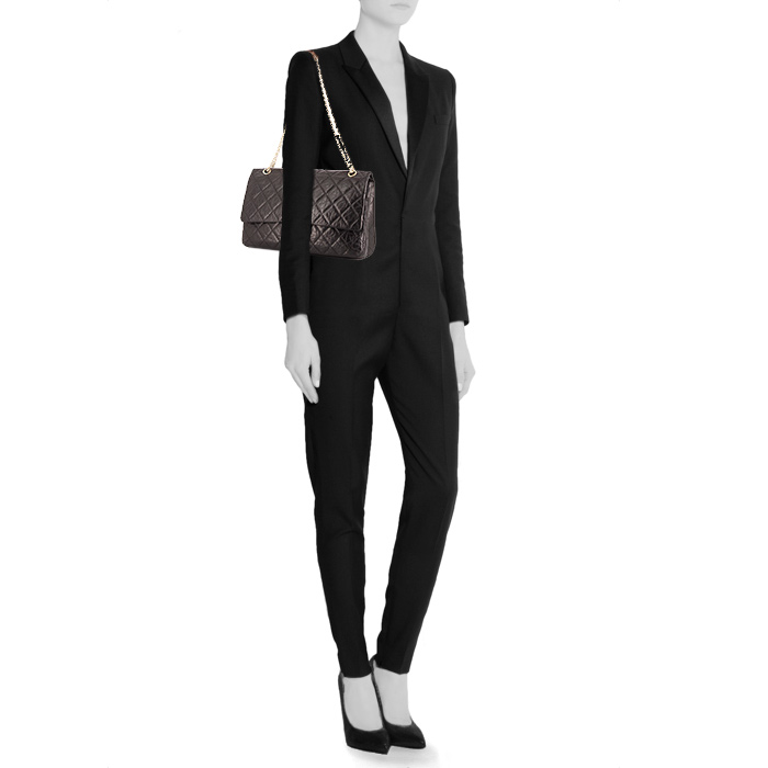 Chanel 2.55 handbag in black quilted leather - Detail D1