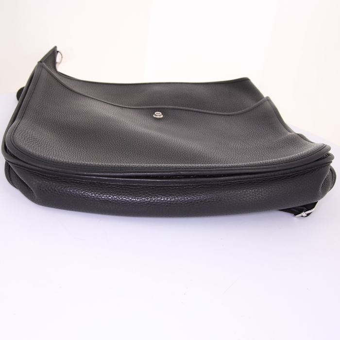Hermès large model shoulder bag in black togo leather - Detail D4